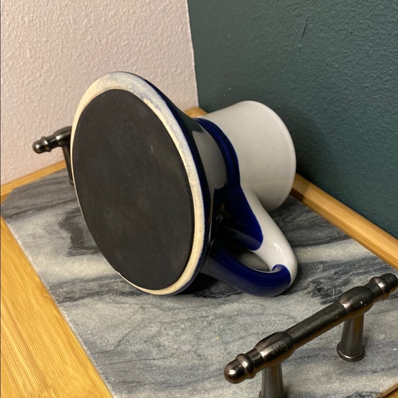 Vintage Blue and White No Spill Ceramic Mug - Picture 3 of 4